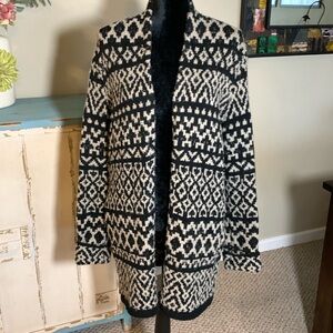 Artisan NY Black/Taupe Open Front Cardigan. Size Small